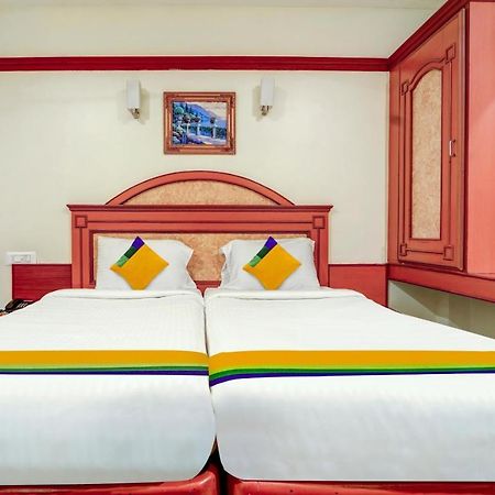 Itsy Hotels Coastal Grand Sathyam Fort Exterior photo
