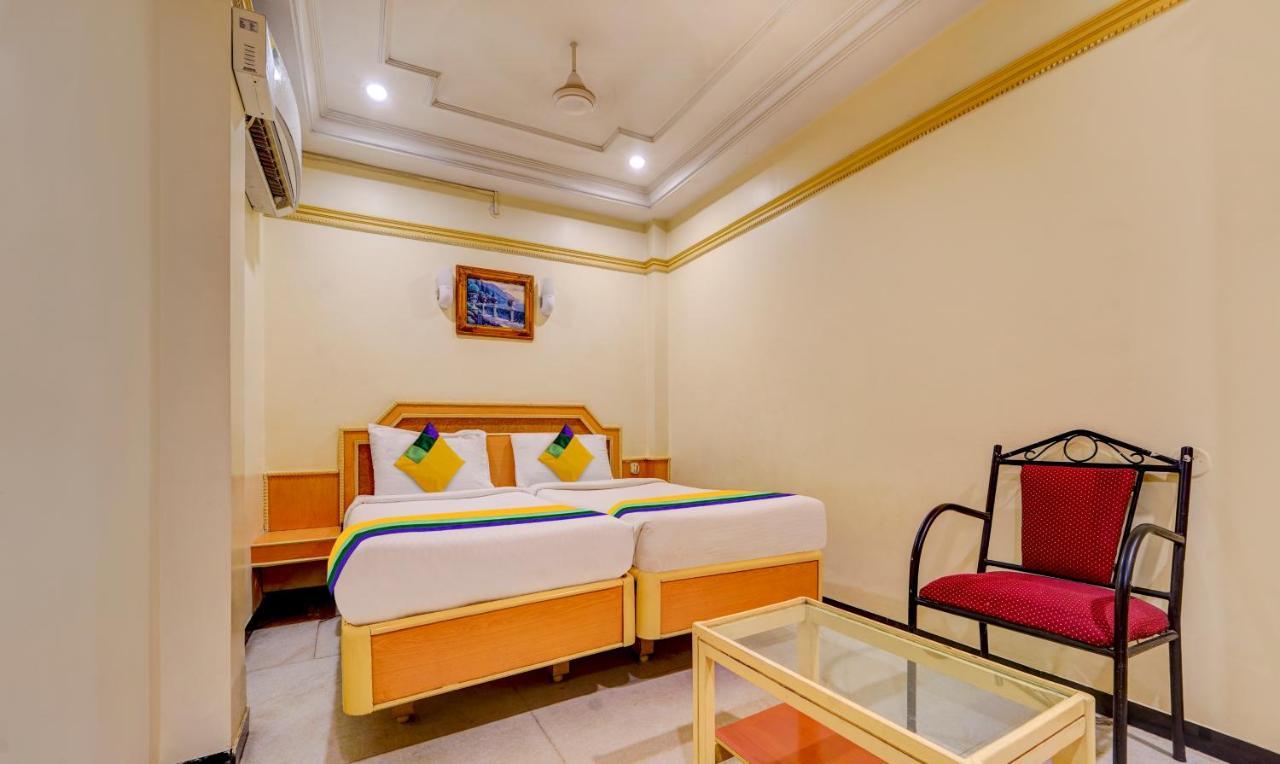 Itsy Hotels Coastal Grand Sathyam Fort Exterior photo