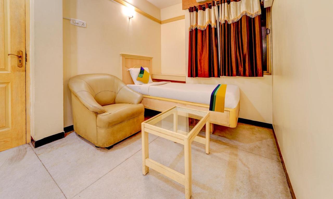 Itsy Hotels Coastal Grand Sathyam Fort Exterior photo
